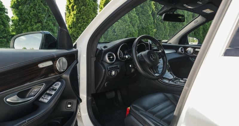 Mercedes-Benz GLC cena 144990 przebieg: 179355, rok produkcji 2017 z Krośniewice małe 781